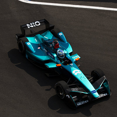 Gewinne einen Tag beim NIO-Rennteam