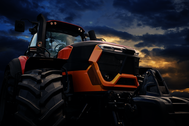 Oranger Traktor auf blauem Hintergrund