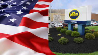 US Flagge und Miba Standort